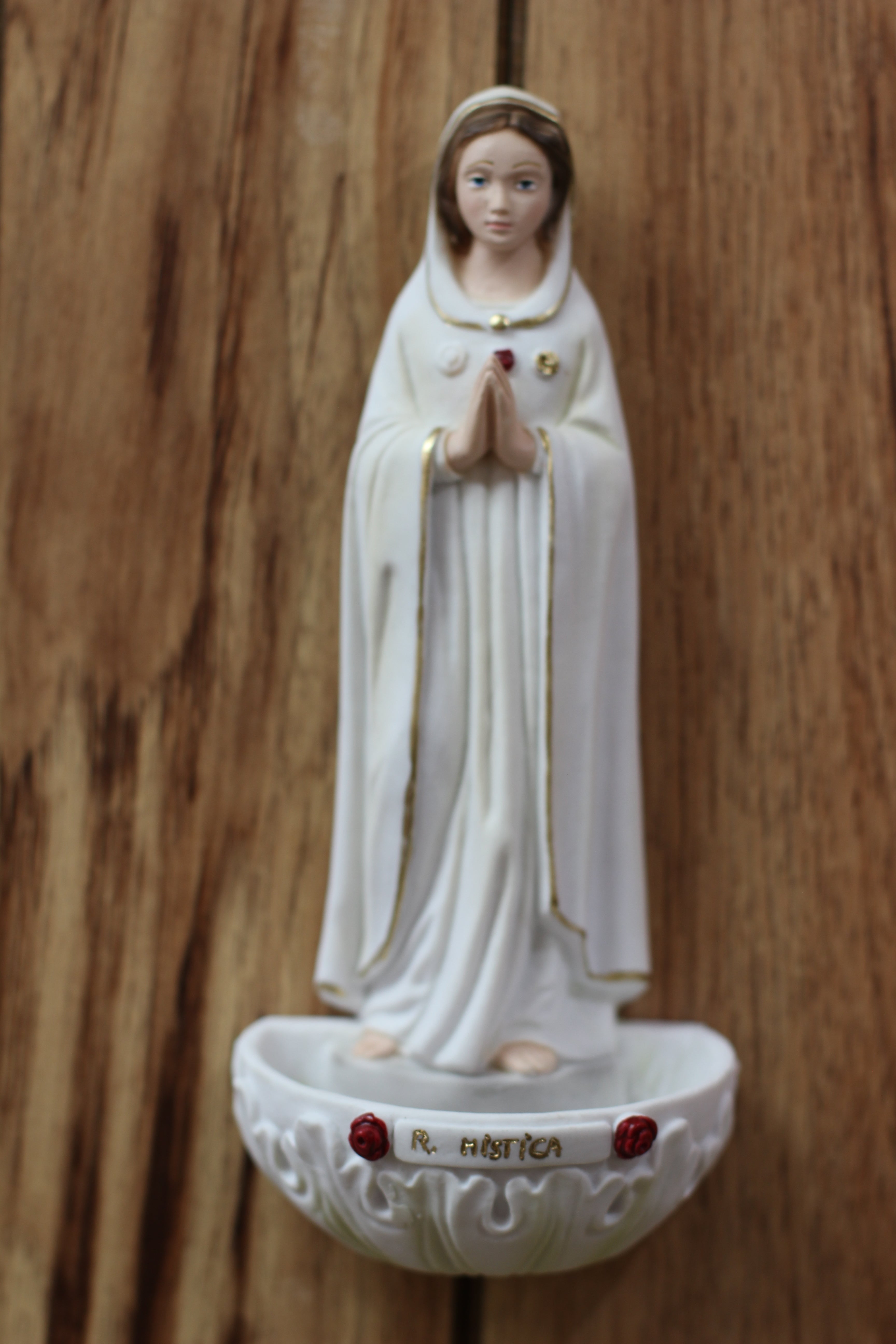 Holy Water font of the Mystic Rose Virgin Mary / Fuente de agua bendita Maria Rosa Mistica