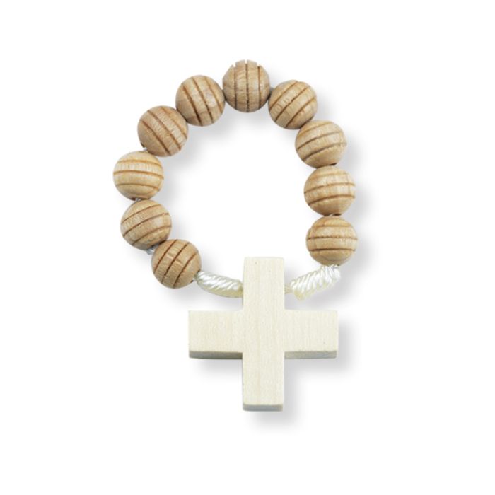Anillo rosario con cruz de madera tallada natural