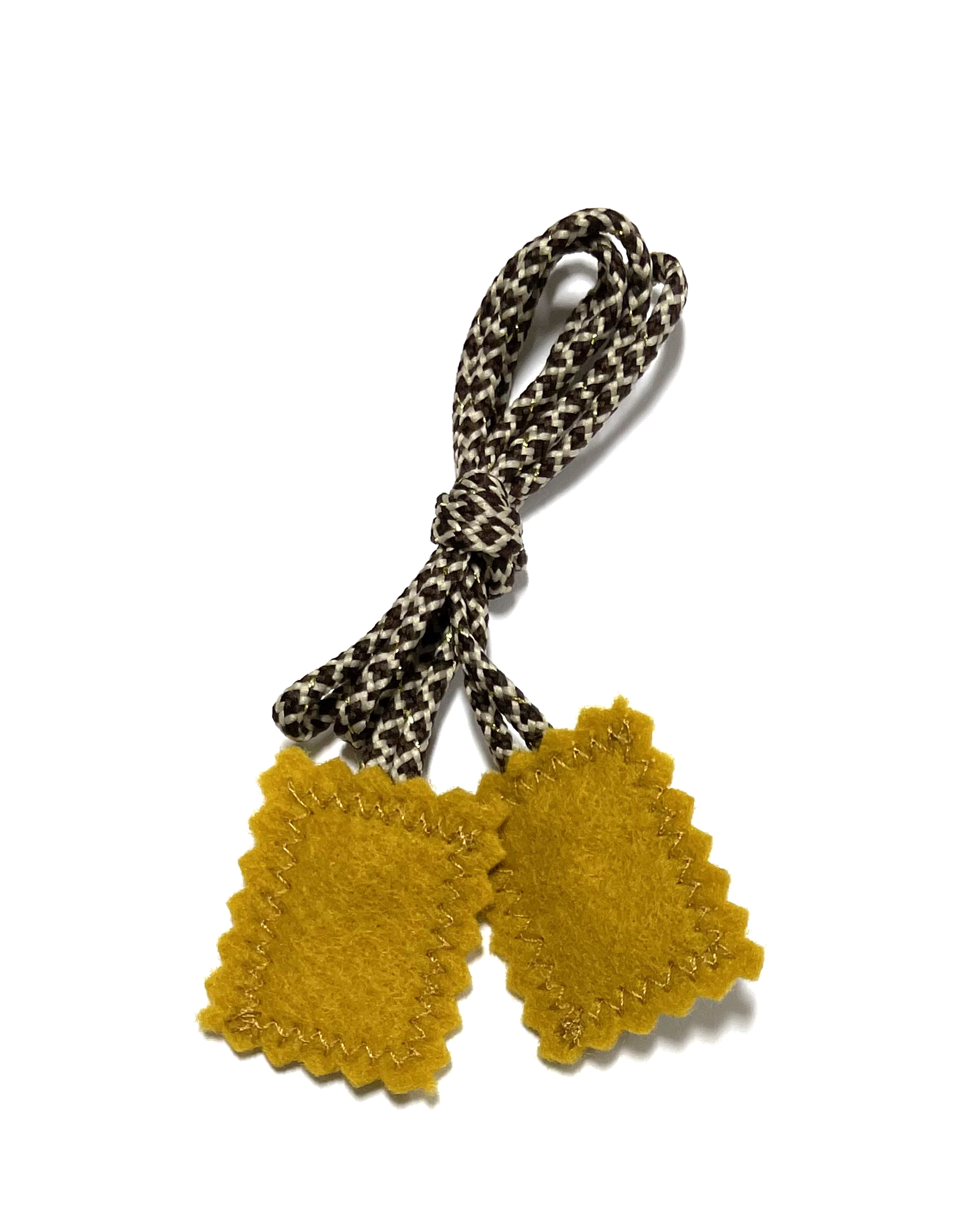 Scapular of the Sacred Heart of Jesus and Mary. Escapulario del Sagrado Corazón de Jesús y María