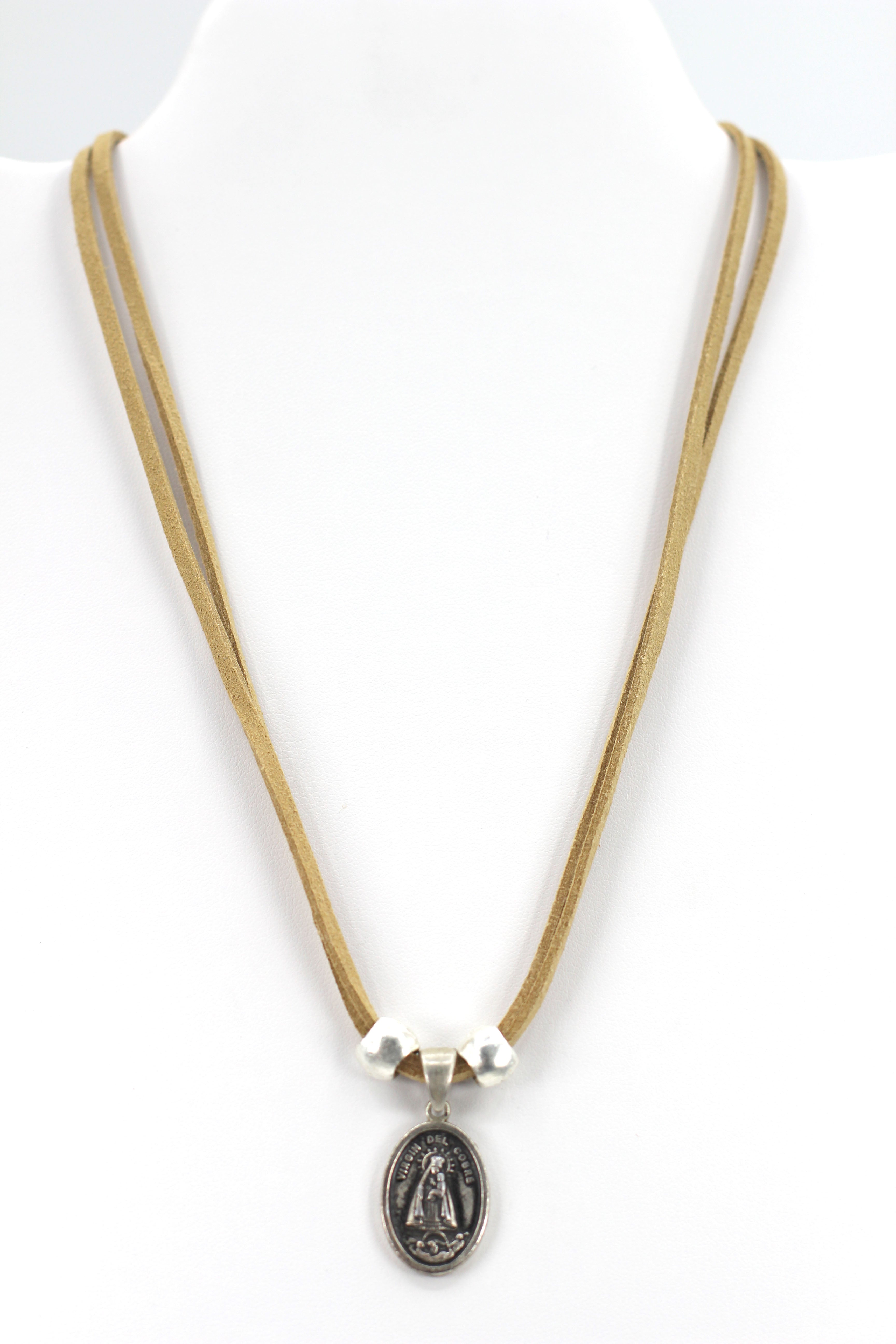 Collar Vintage de La Caridad Del Cobre - Joyería de Nuestra Señora de la Caridad con correa de Cuero Genuino de Graciela's Collection