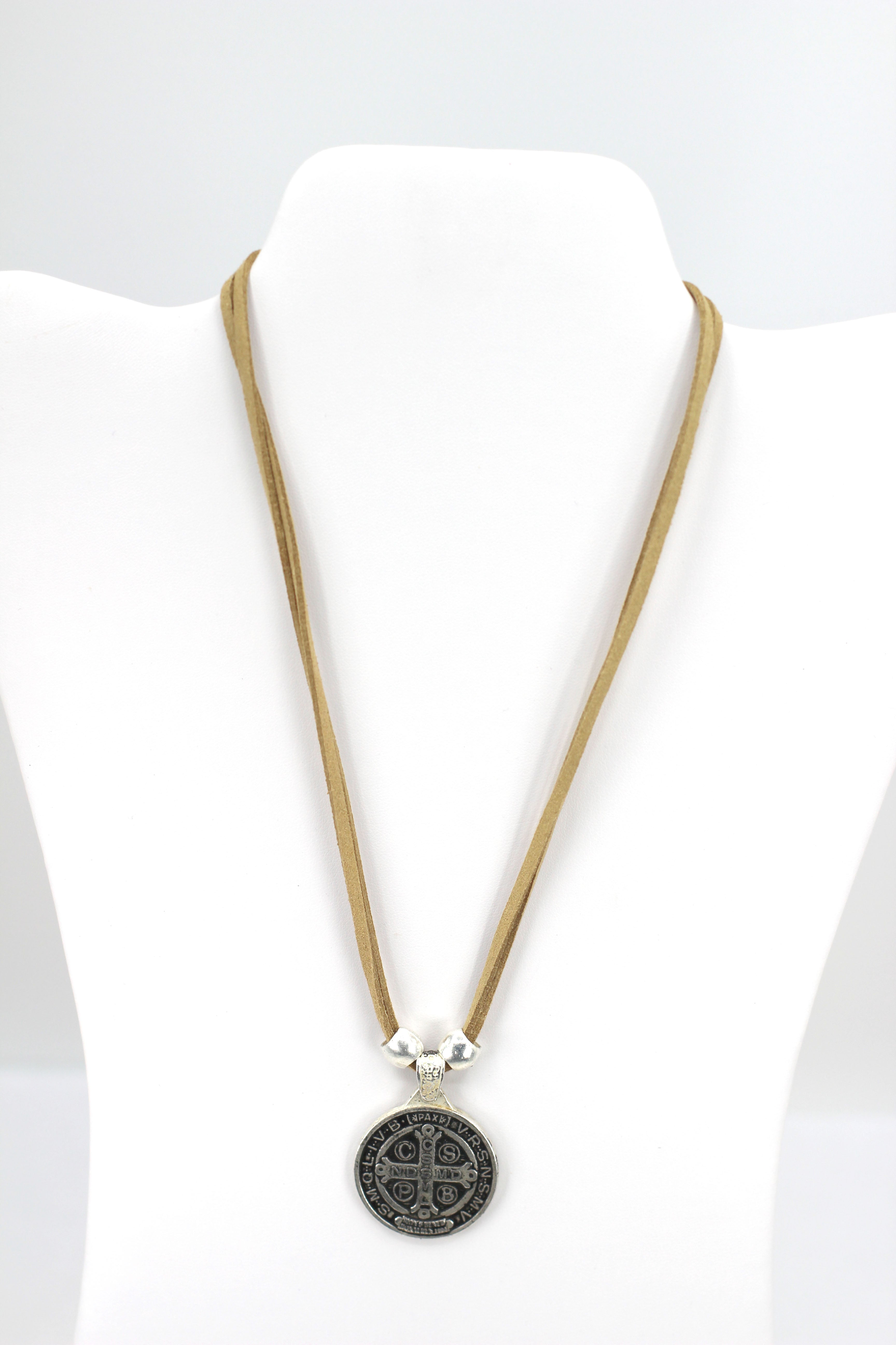 Collar Vintage de San Benito Joyería Artesanal con Piel Genuina y Correa Reversible de Graciela's Collection