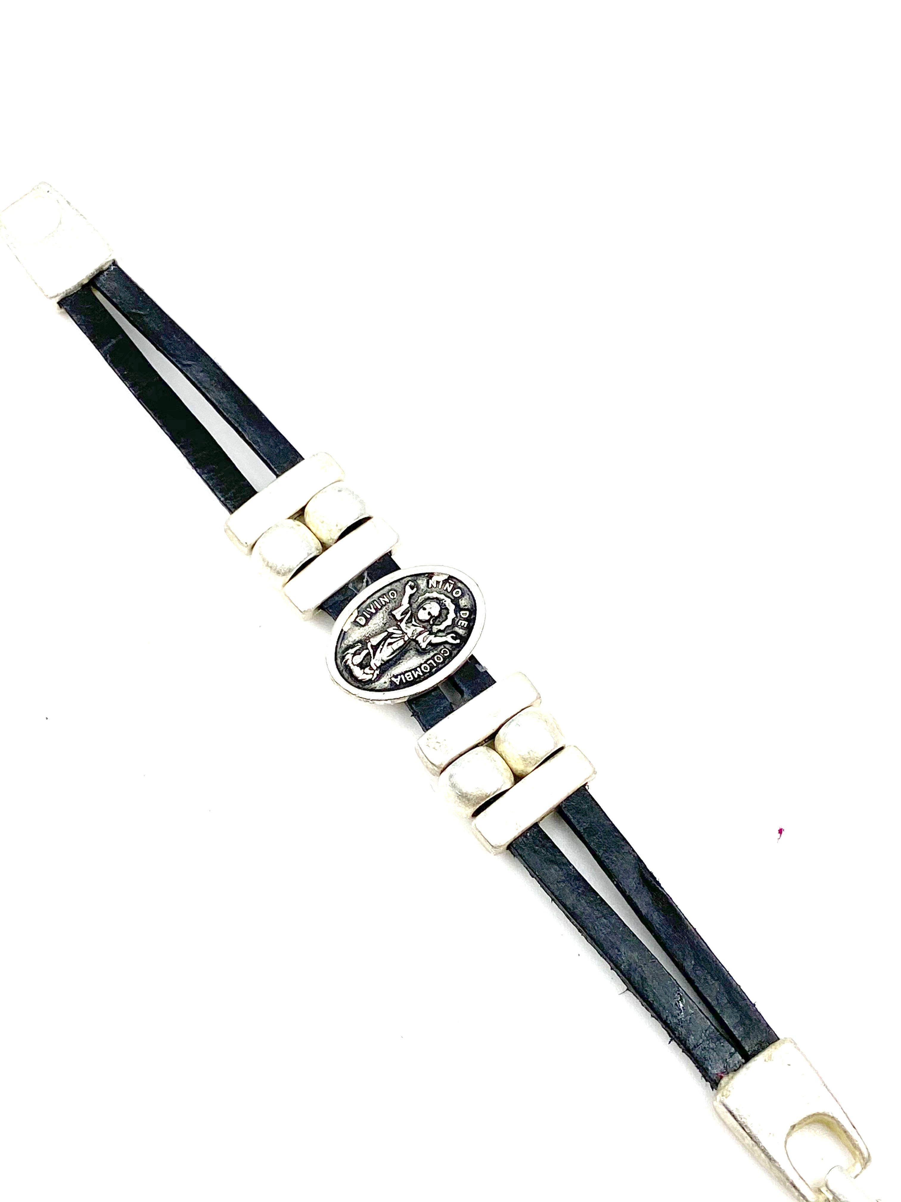 Pulsera Divino Niño Jesús pulsera joyería hecha a mano con tiras de Cuero Genuino Doble de Graciela's Collection