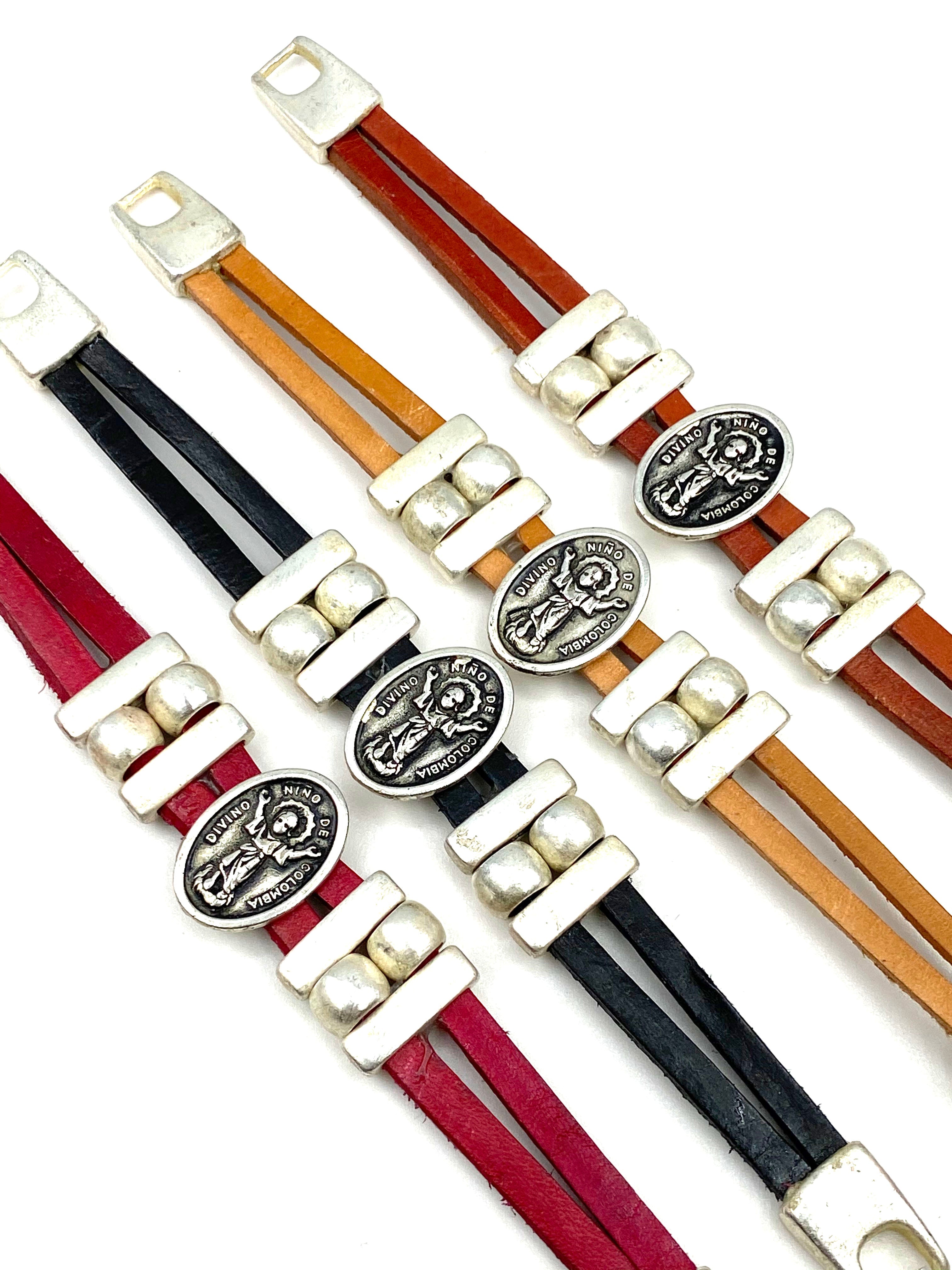Pulsera Divino Niño Jesús pulsera joyería hecha a mano con tiras de Cuero Genuino Doble de Graciela's Collection
