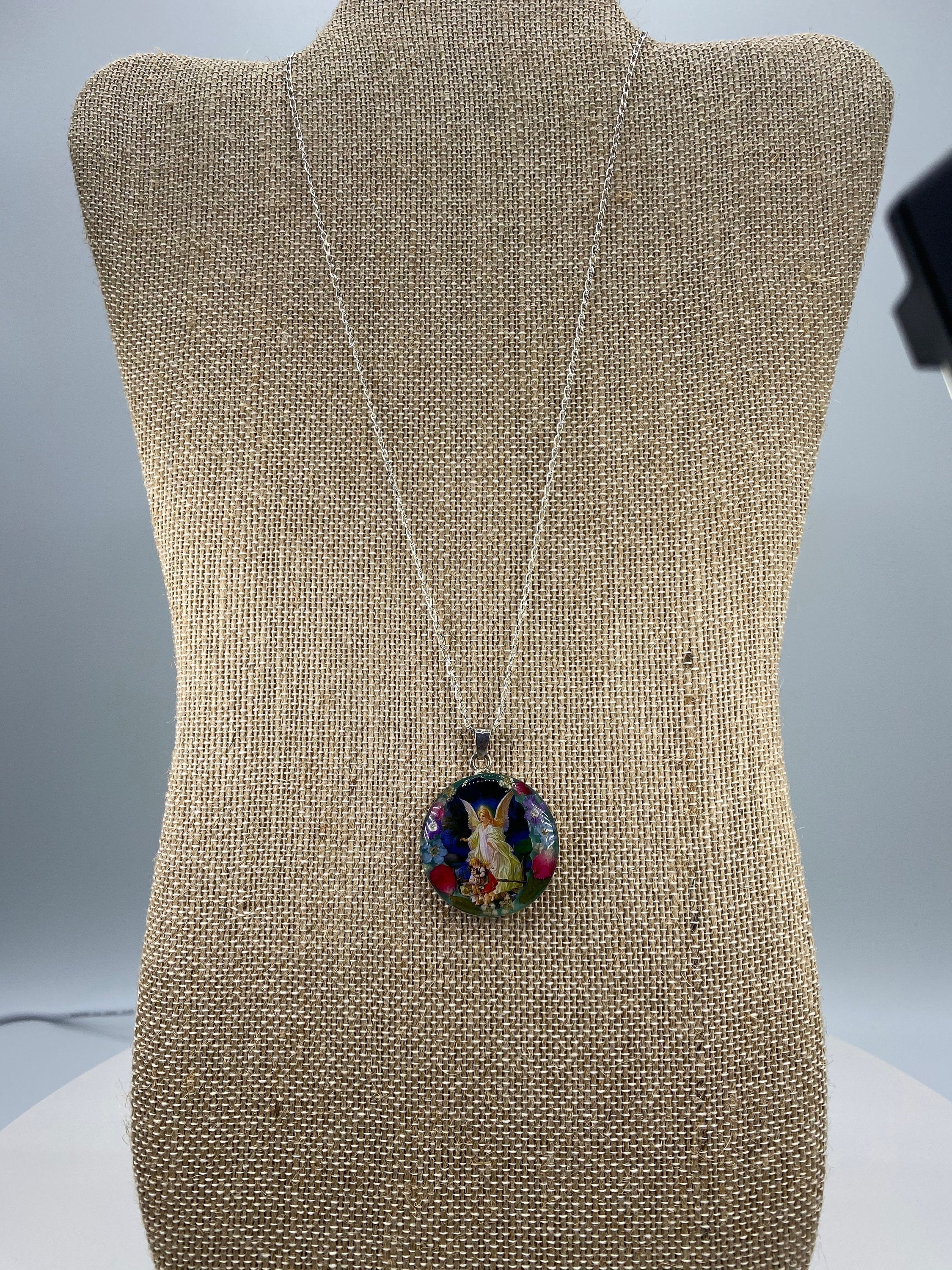 The Guardian Angel / Angel De La Guardia - Guadalupe Collection