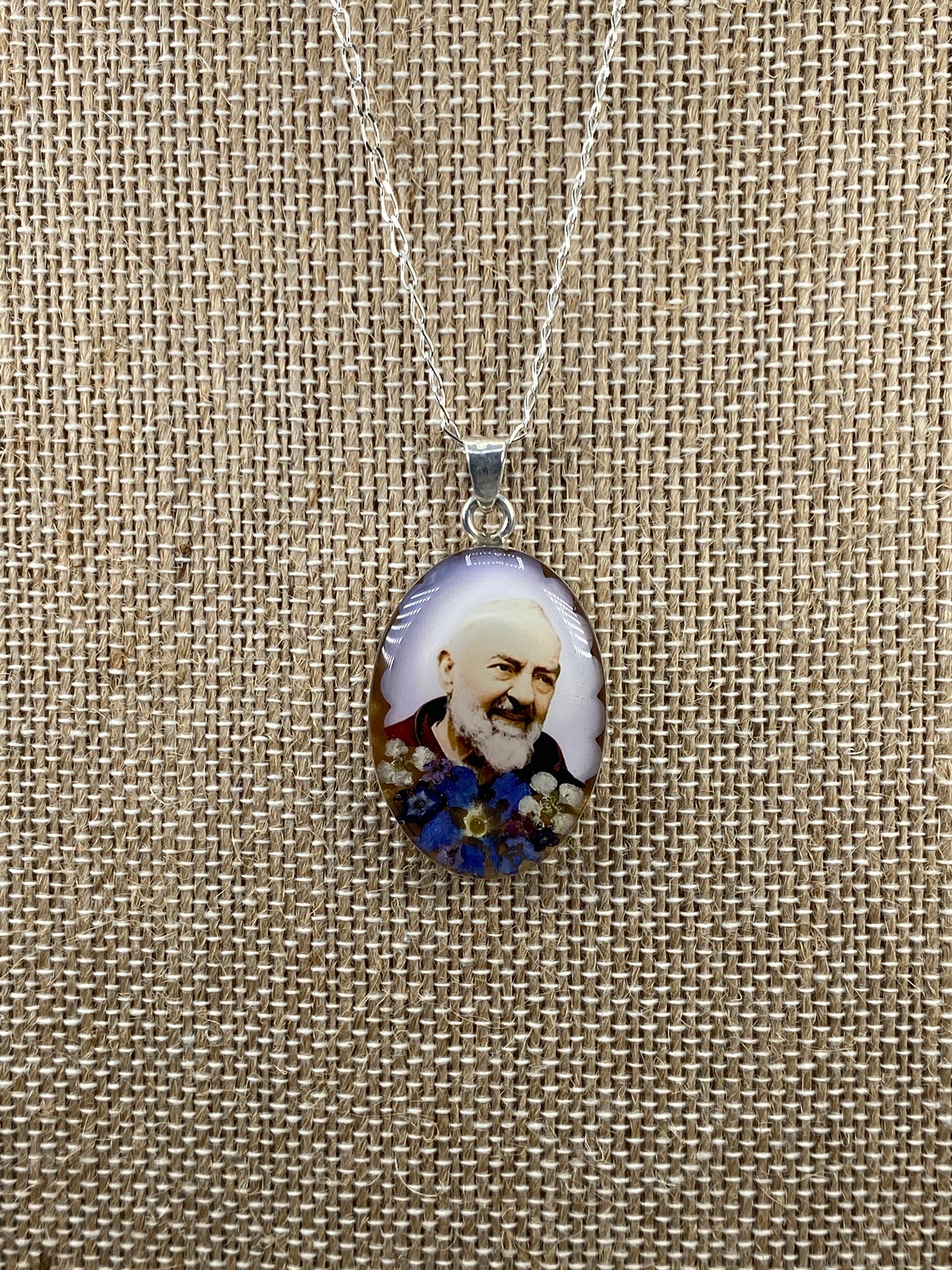 Óvalo del Padre Pío - Colección Guadalupe
