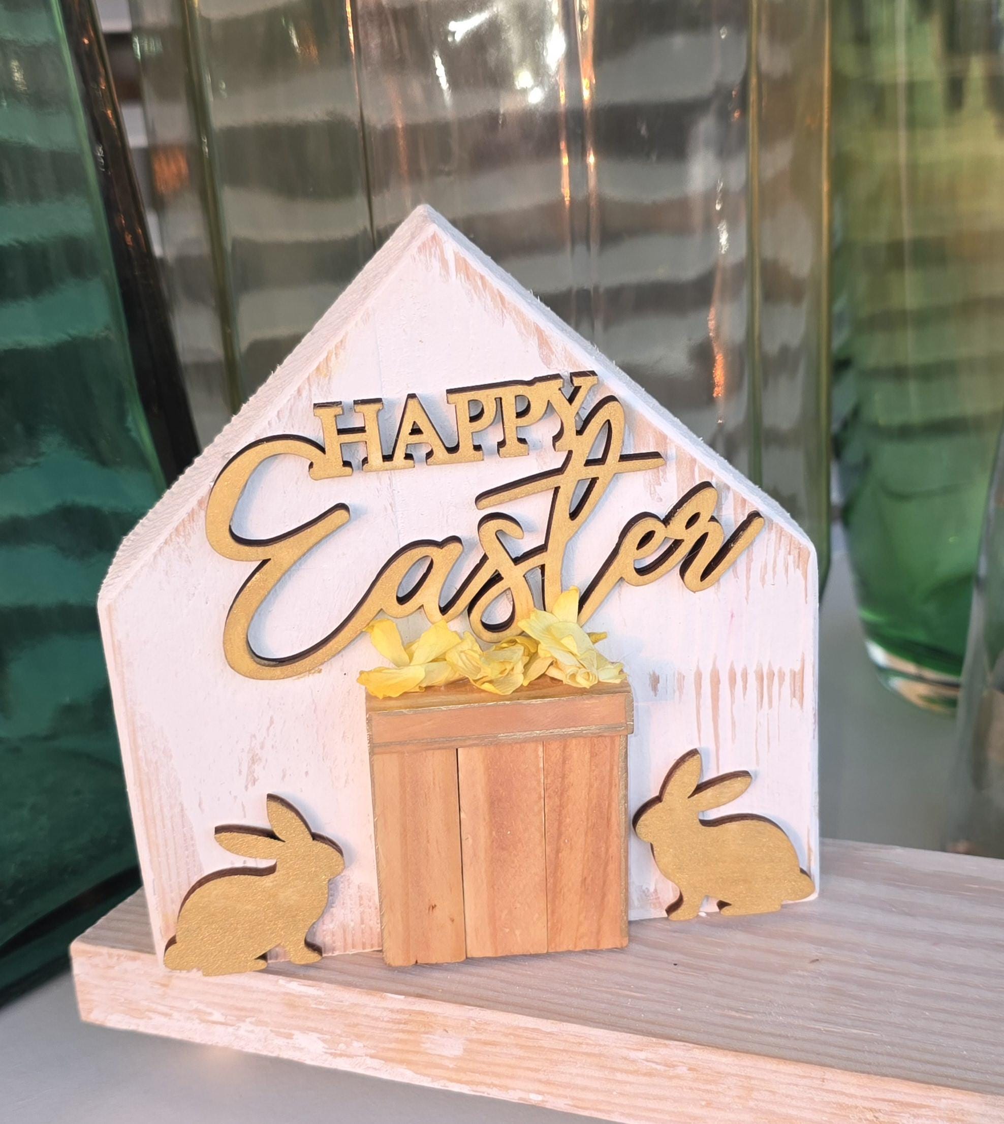 Happy Easter - Bonnies in House Ref. 012