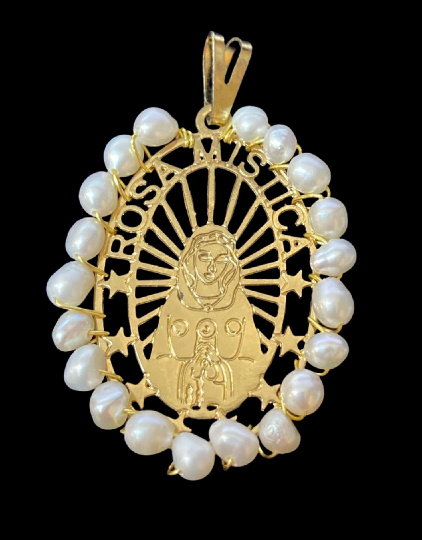 Mystical Rose Medal 14kgp with woven freshwater pearls