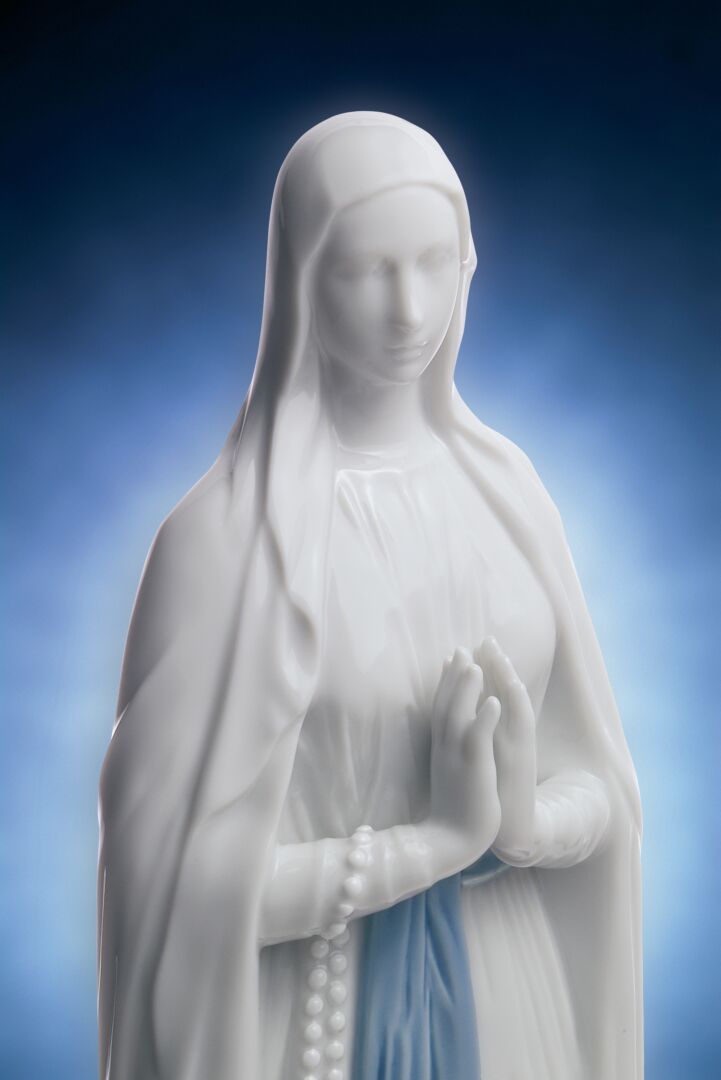 Figura de Nuestra Señora de Lourdes