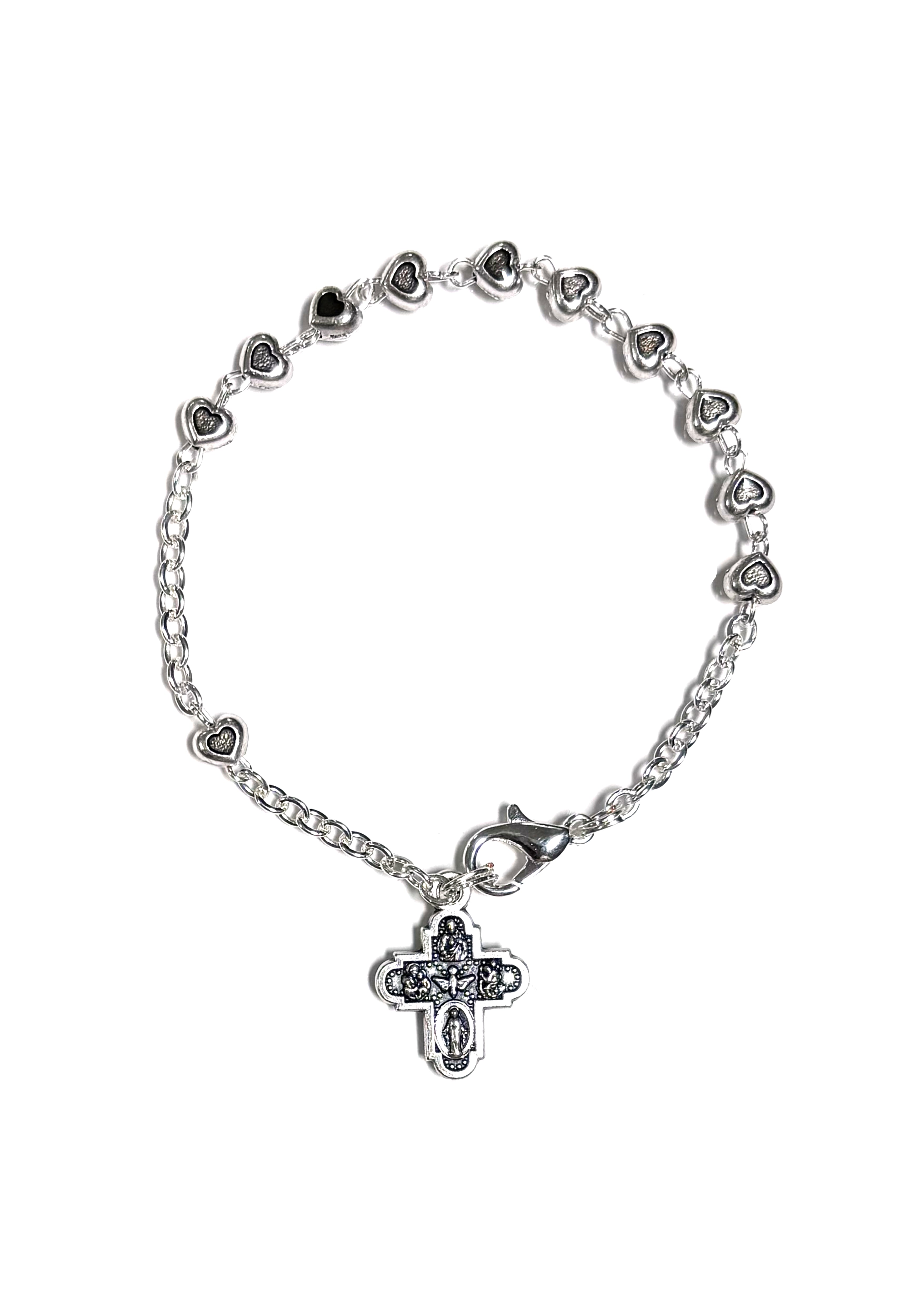 Pulsera de plata oxidada con cuentas en forma de corazón y cruz de cinco vías.