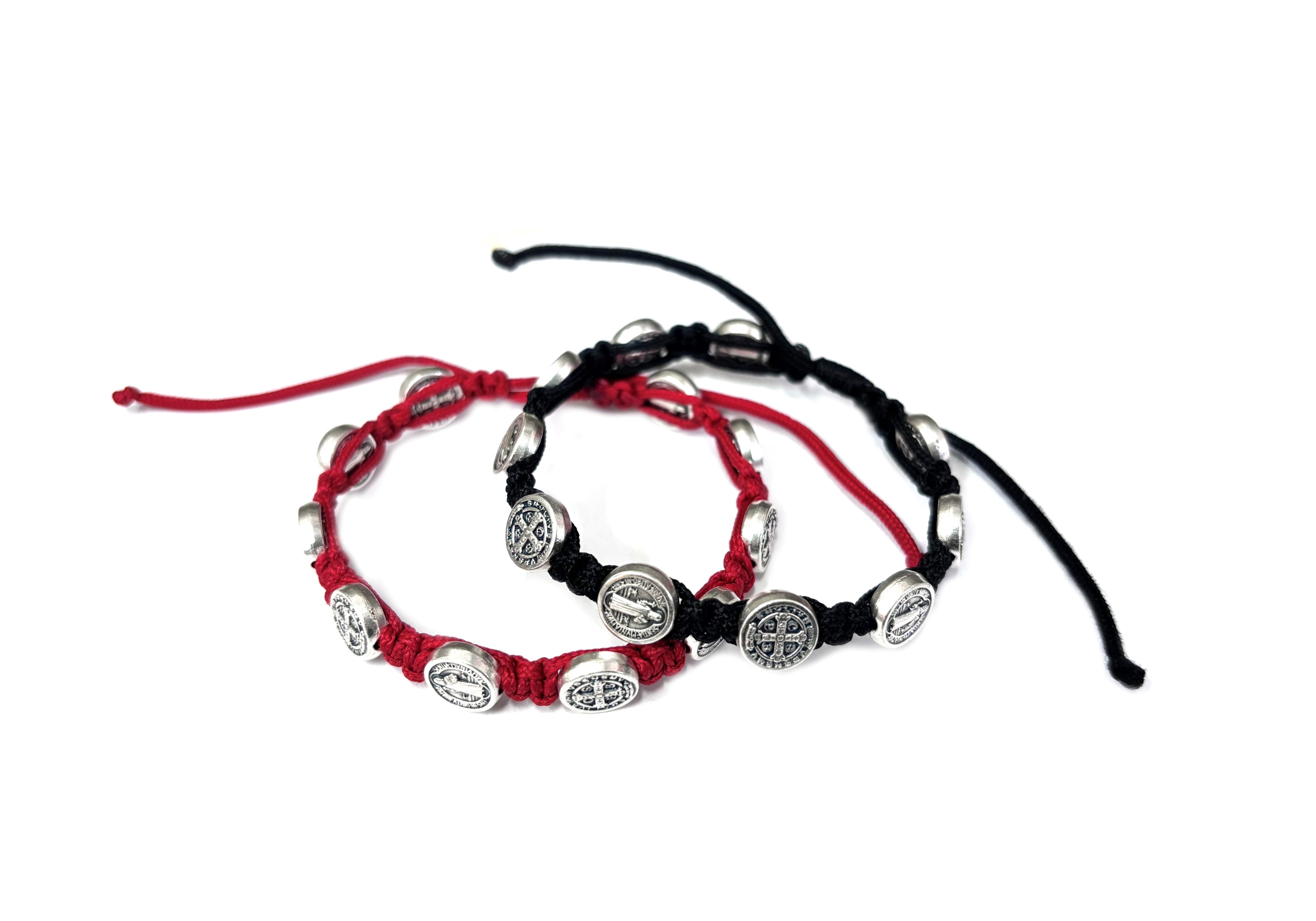 Pulsera cordón y medallas San Benito