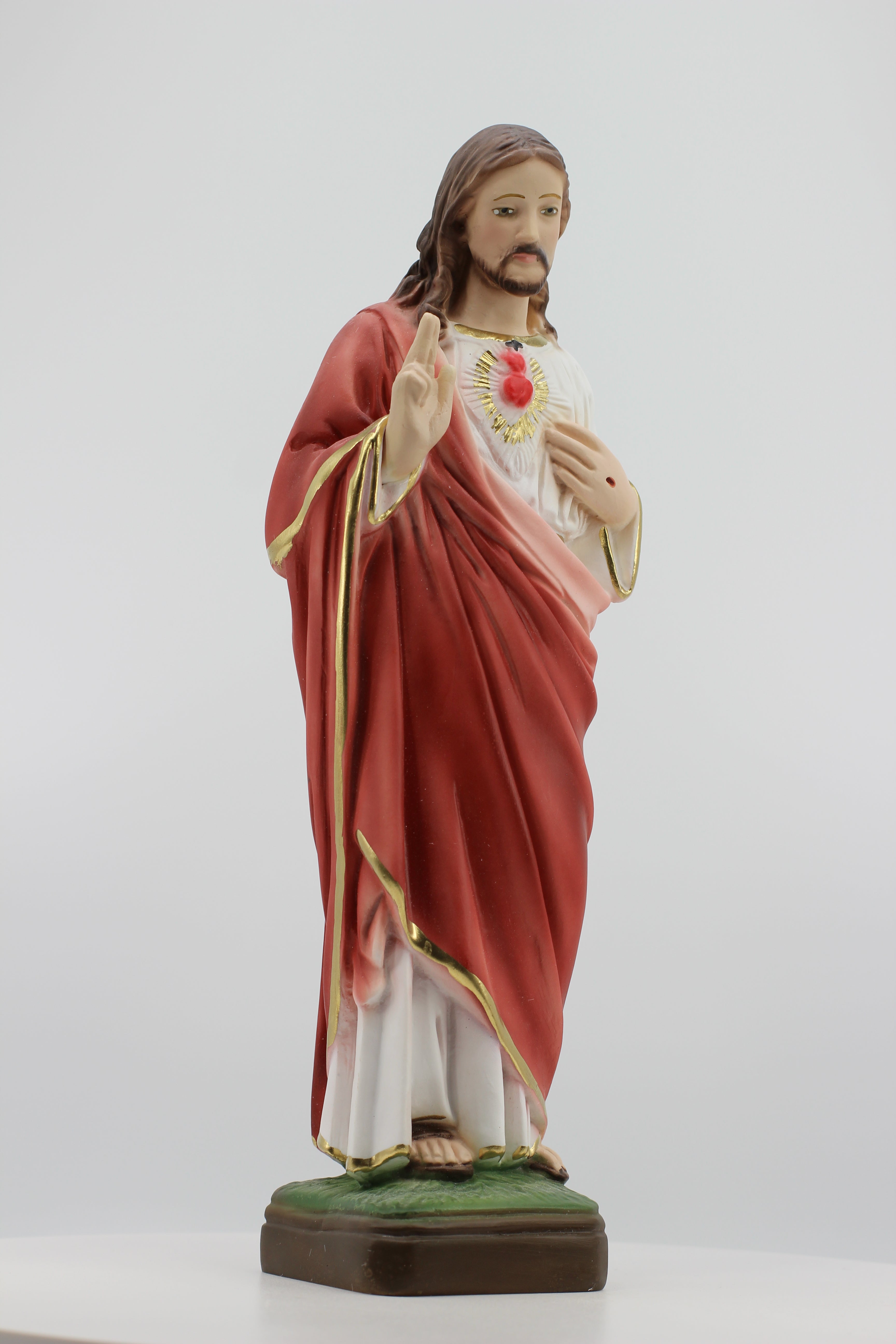Estatua del Sagrado Corazón de Jesús Bendiciendo de The Faith Gift Shop - Pintada a mano en Italia - Nuestra colección de Toscana - Sagrado Corazón de Jesús Bendiciendo