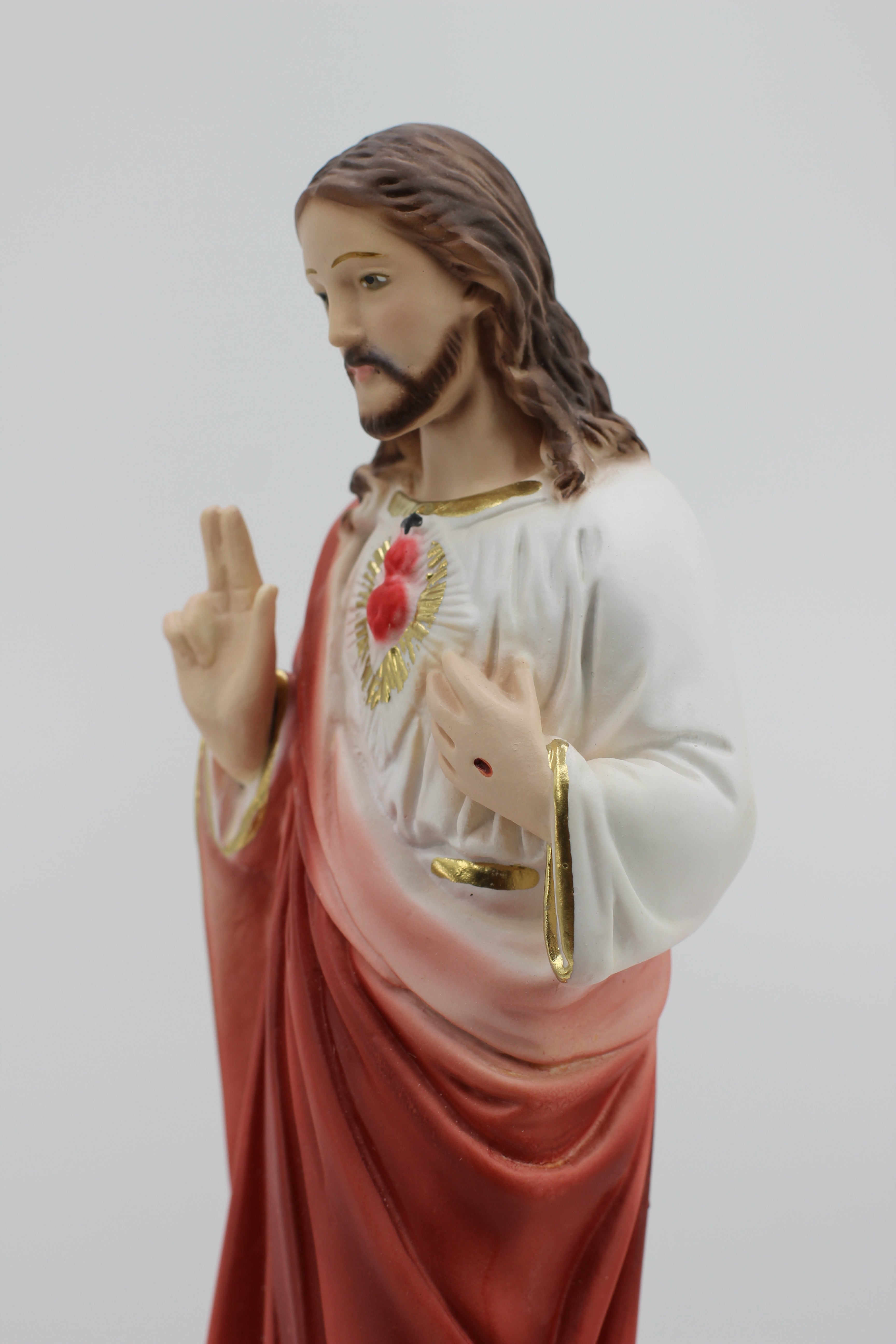 Estatua del Sagrado Corazón de Jesús Bendiciendo de The Faith Gift Shop - Pintada a mano en Italia - Nuestra colección de Toscana - Sagrado Corazón de Jesús Bendiciendo