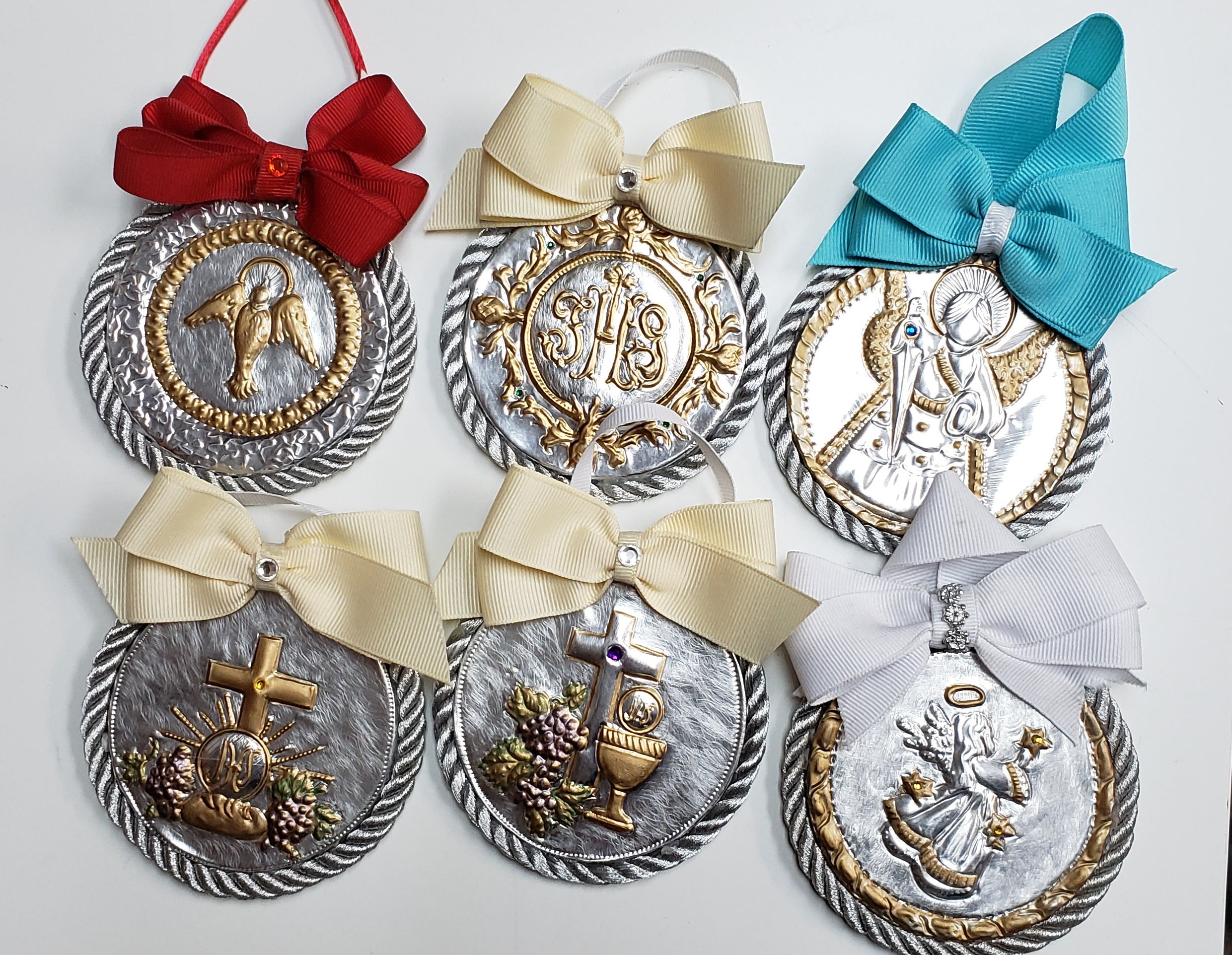 Medallas de Plata Hechas a Mano - Venta Solo en Tienda