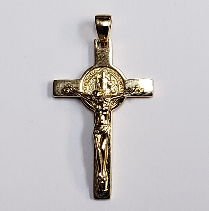 Colgante de cruz crucifijo de oro de 14 quilates