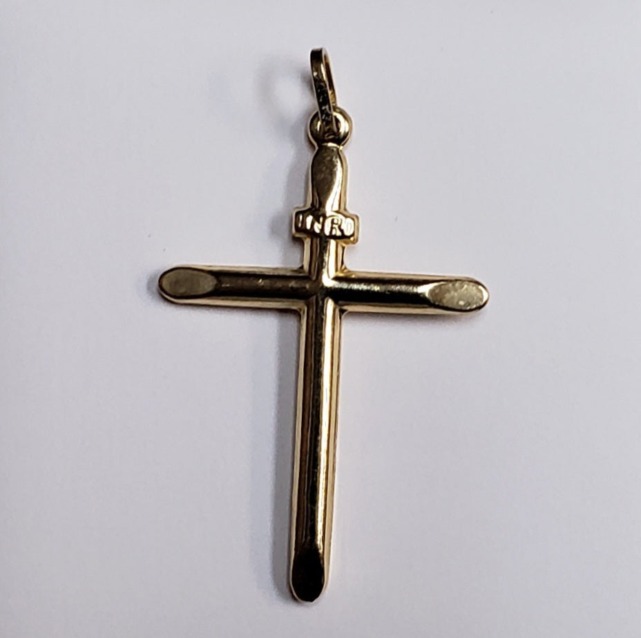Colgante crucifijo liso de oro de 14 quilates
