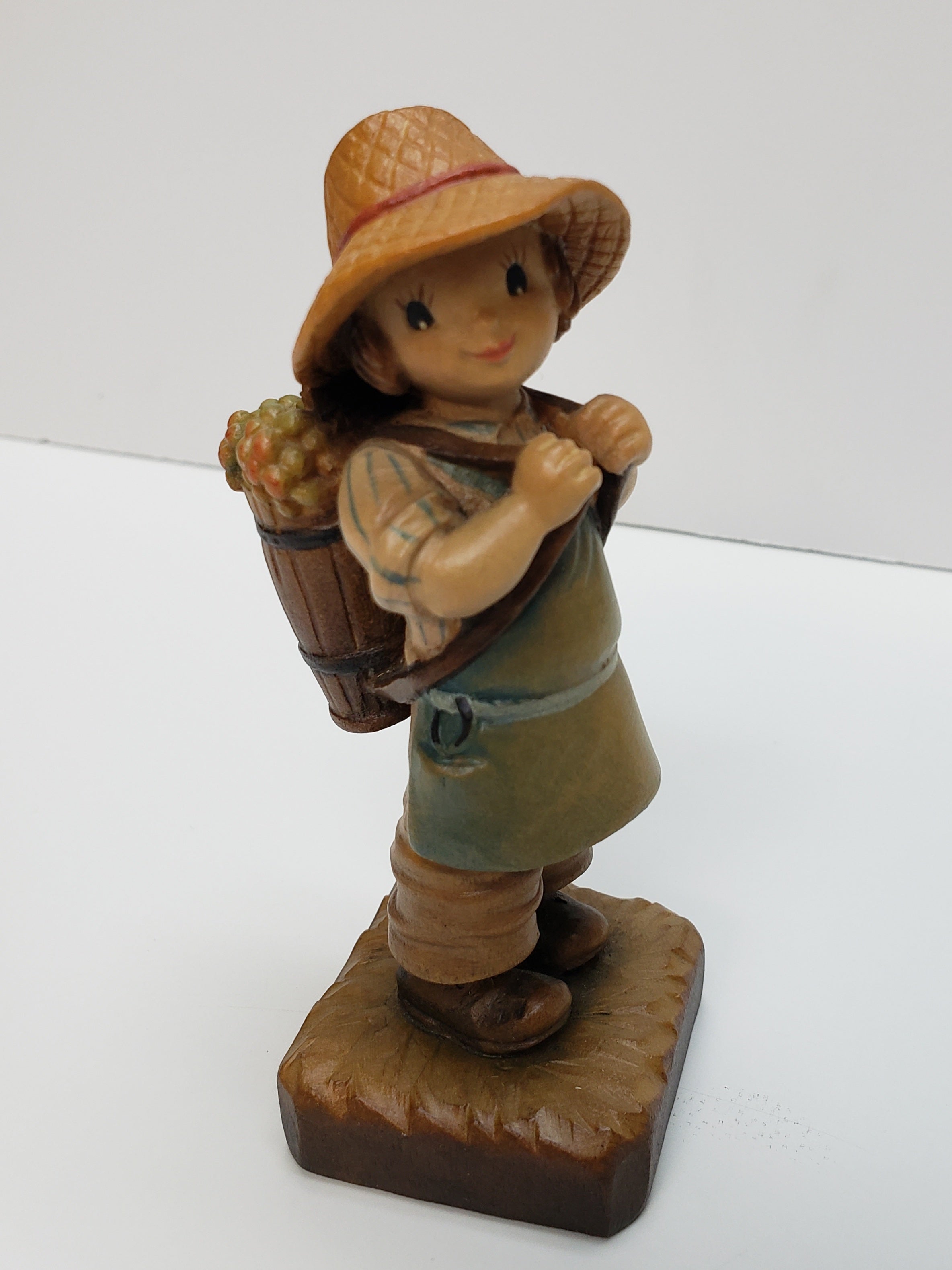 Figuras de la Colección Anri - Tallas de Madera - Fabricadas en Italia