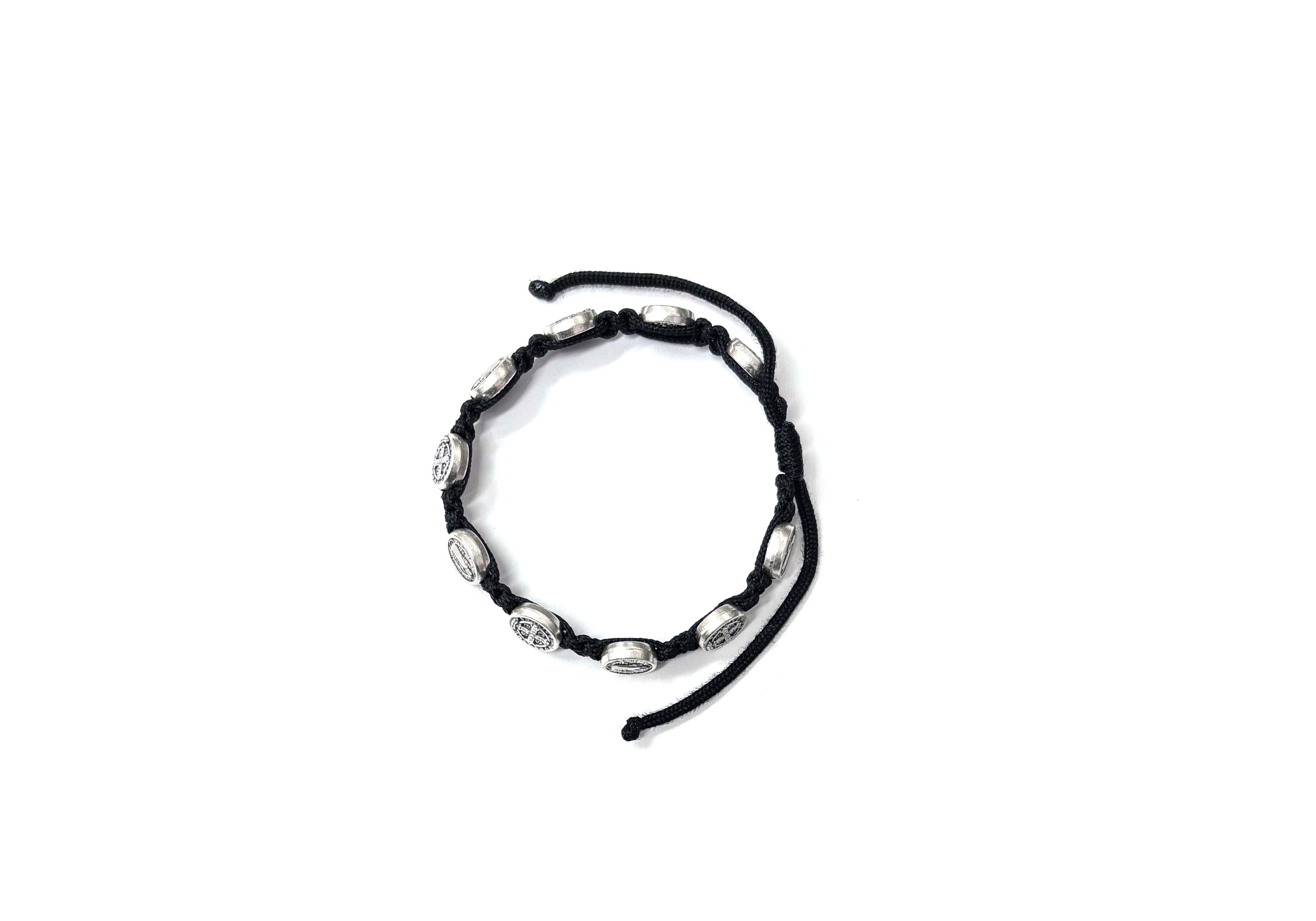 Pulsera cordón y medallas San Benito