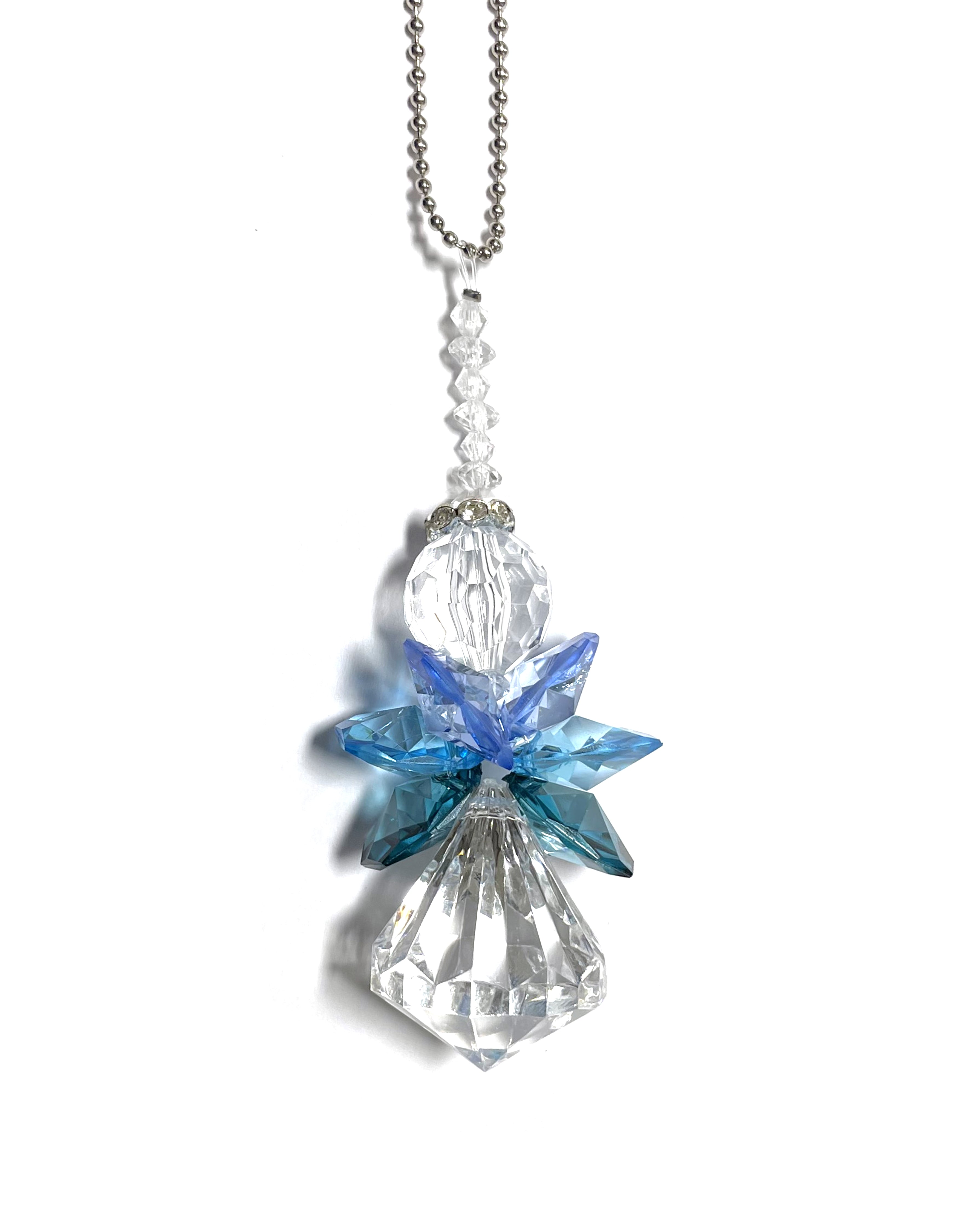 Angel de cristal colgante, este es un accesorio especial para acompañarte en tu auto elaborado en variedad de colores