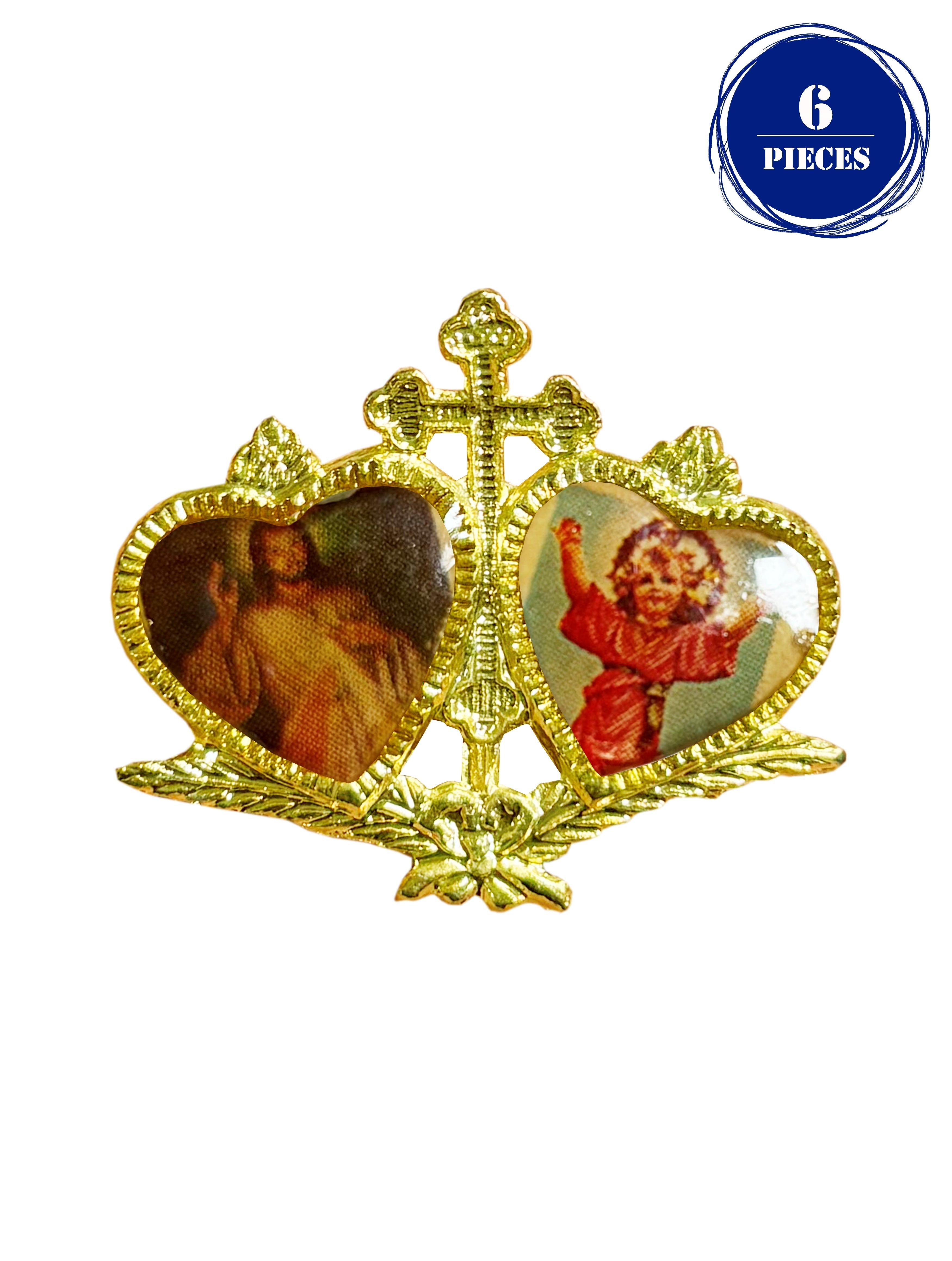 Pin de solapa católico dorado con dos corazones