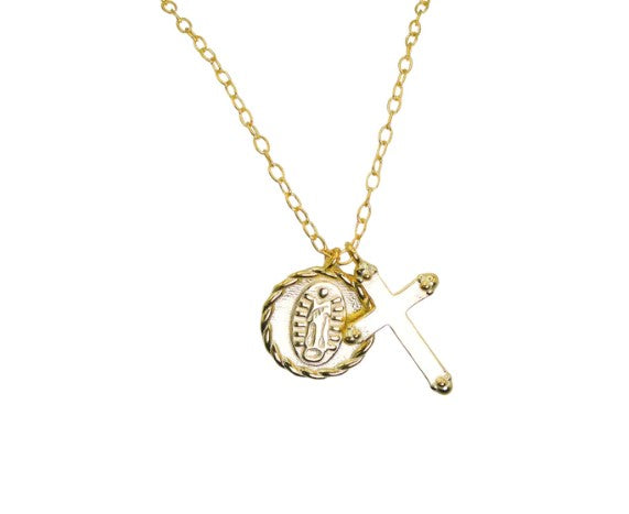 Collar de cruz de plata bañada en oro y Guadalupe