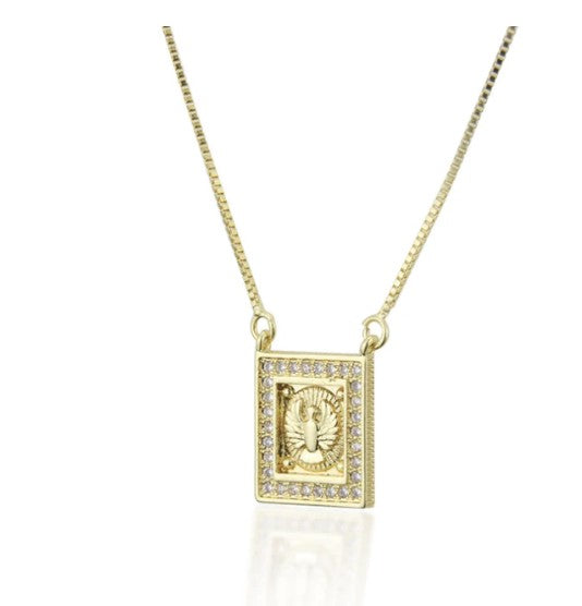 Collar cuadrado del Espíritu Santo bañado en oro con circonitas