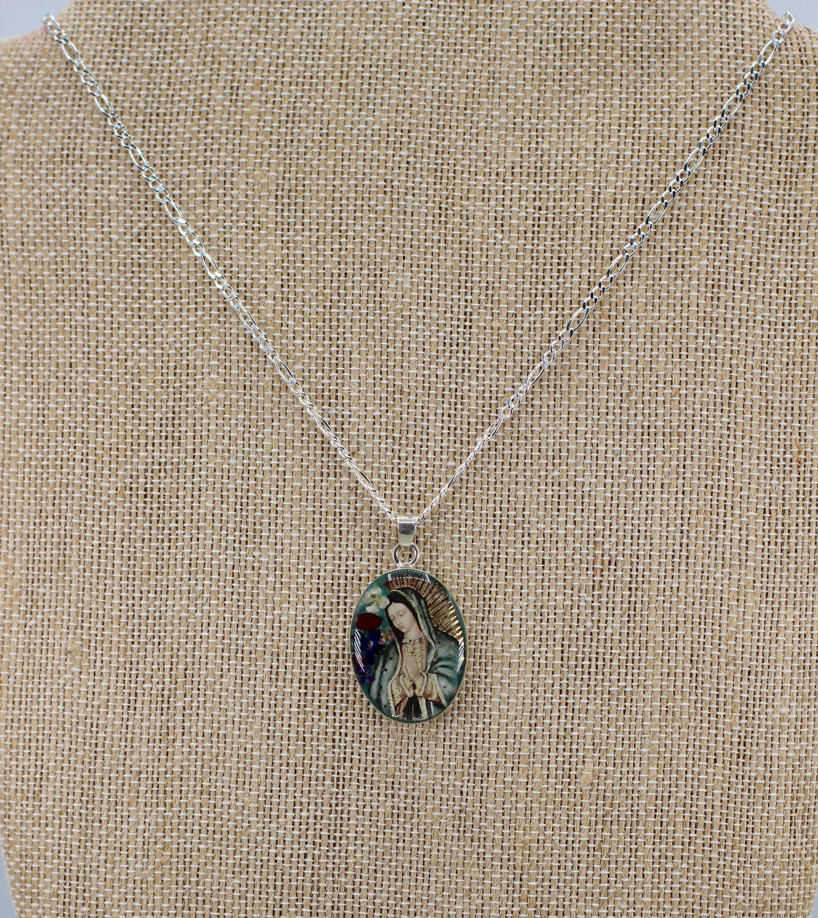 Óvalo de Nuestra Señora de Guadalupe con Flores - Colección Guadalupe