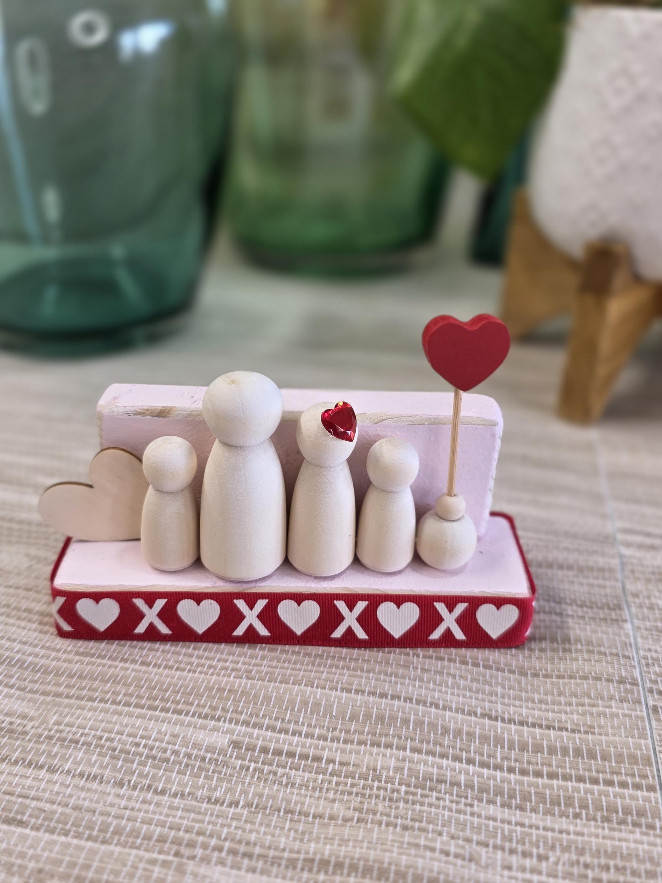 Family Wooden People Blocks - Family XOXO Set of 5 Ref. 004