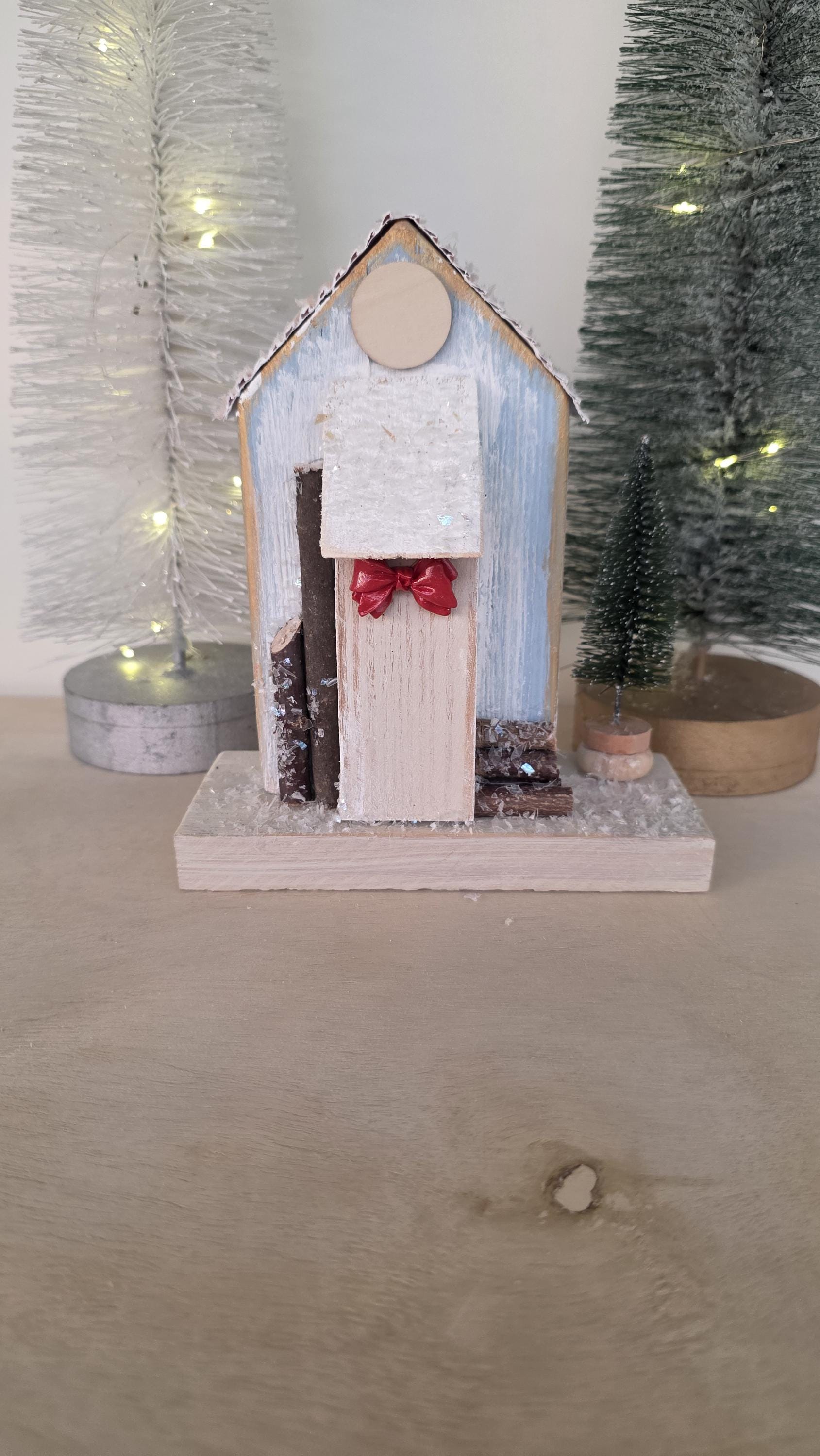 Christmas House Church with hooks Ref. 010