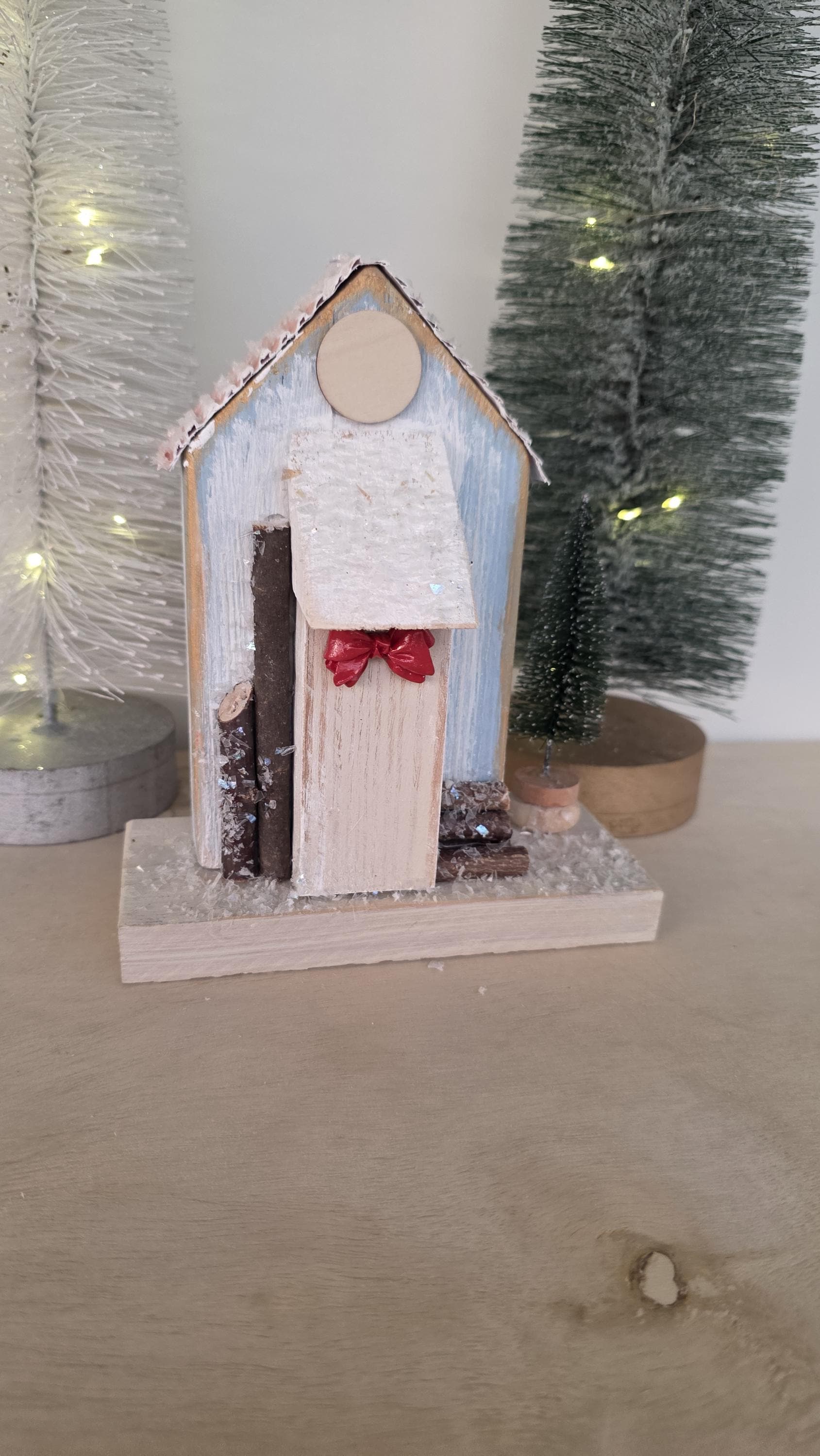 Christmas House Church with hooks Ref. 010