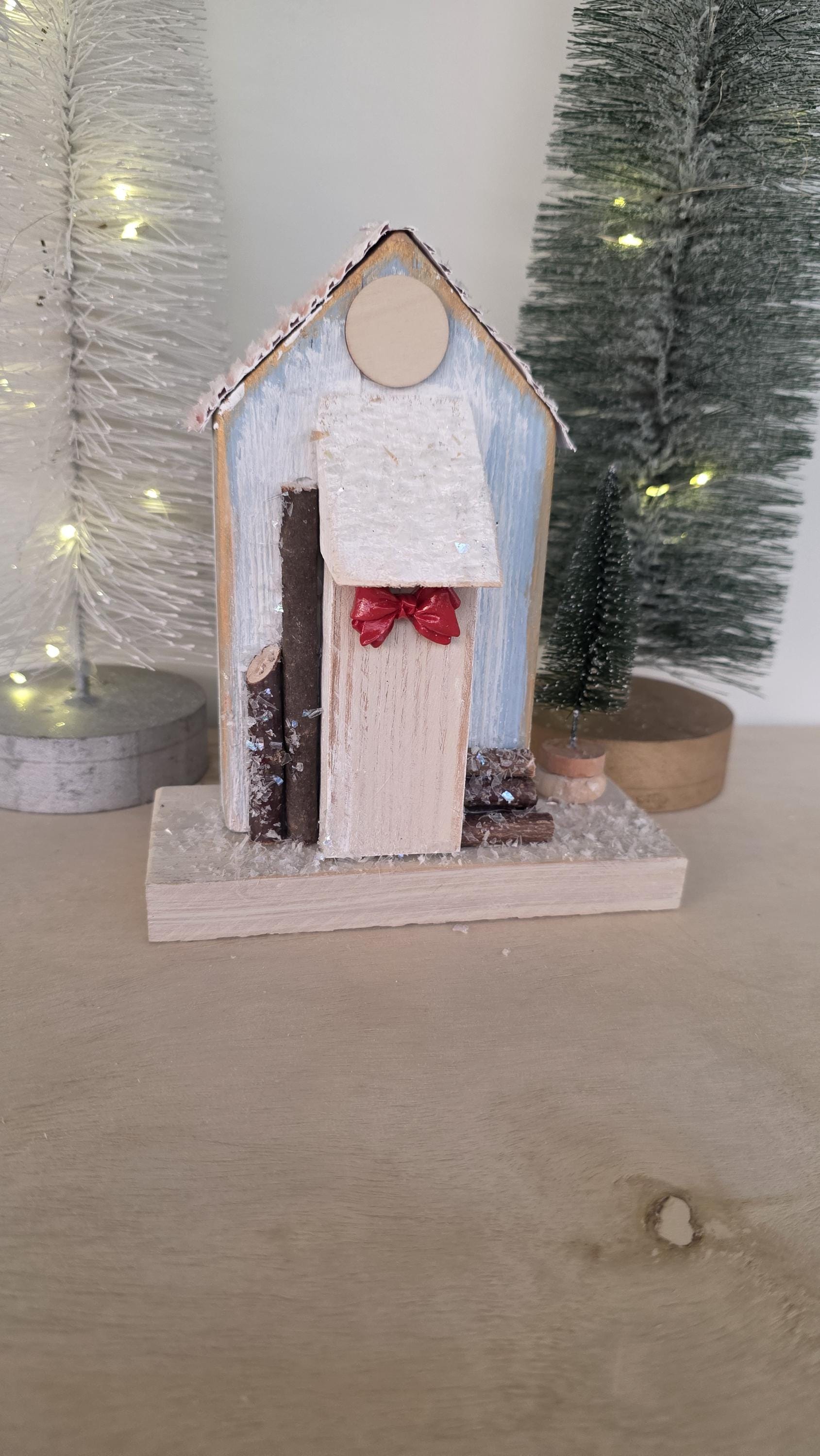 Christmas House Church with hooks Ref. 010