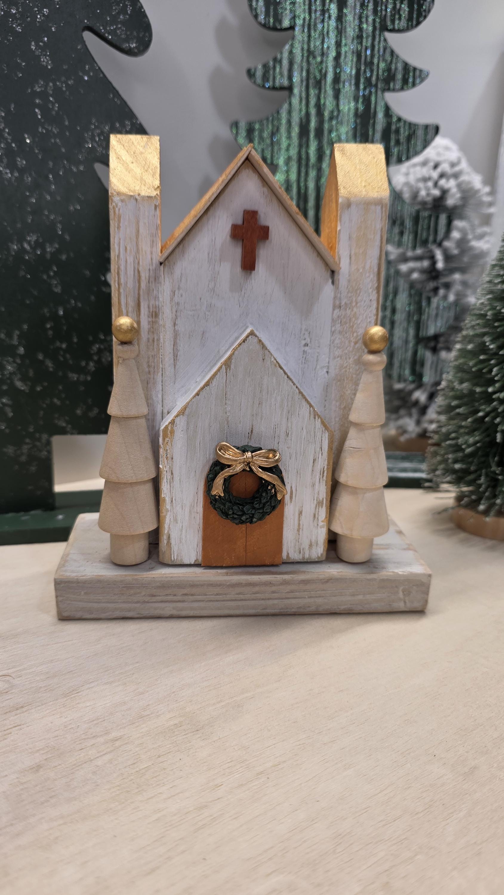 Christmas Church Church with hooks Ref. 010