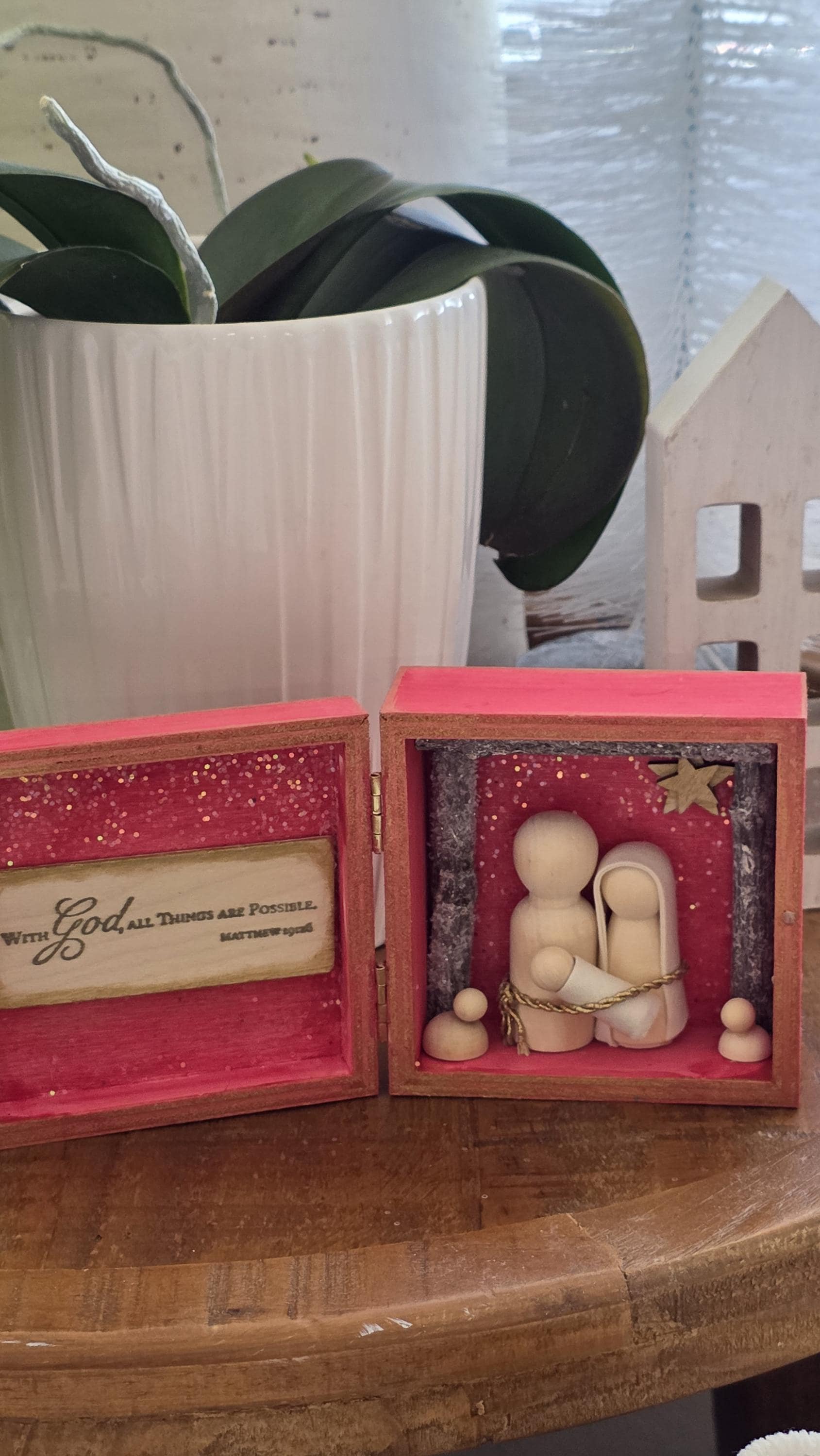 Nativity Set Square Red Box