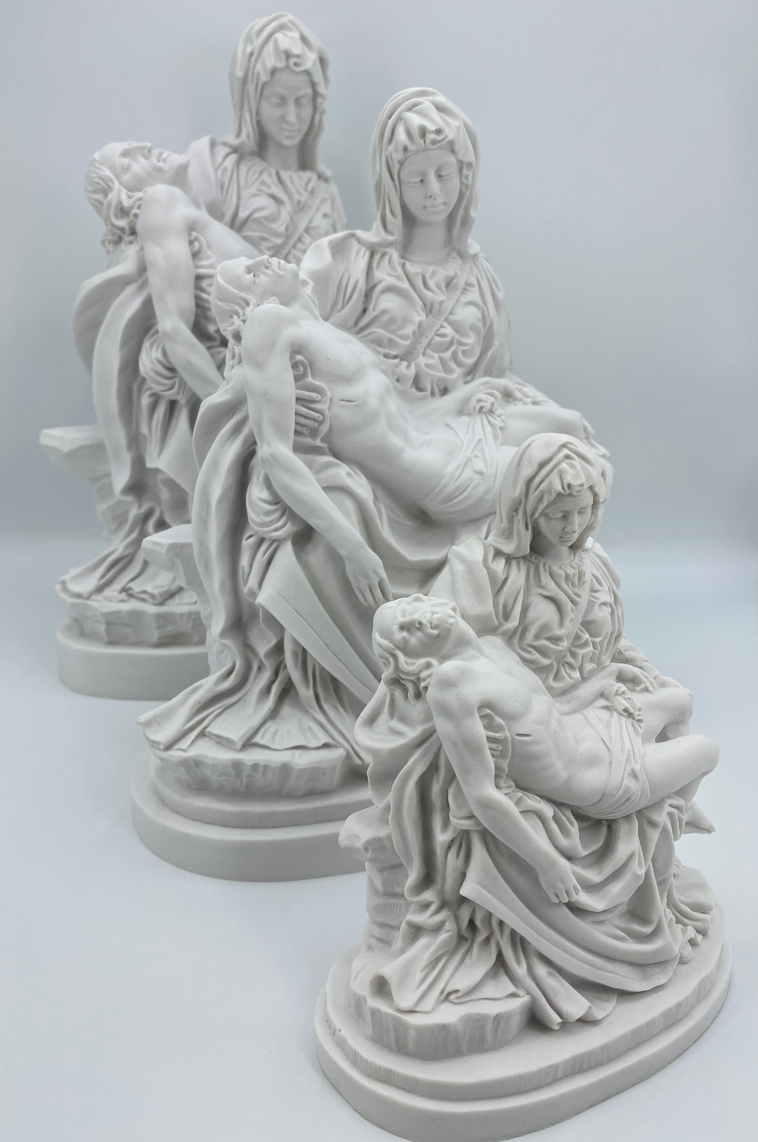 La Pieta White de The Faith Gift Collection / La Piedad